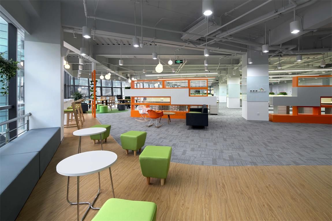 北京萬興通達(dá)辦公裝修項(xiàng)目-隆訊科技公司裝修效果圖