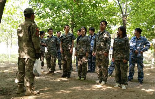 “團結(jié)一心，勇往直前”-2017萬興通達(dá)拓展活動