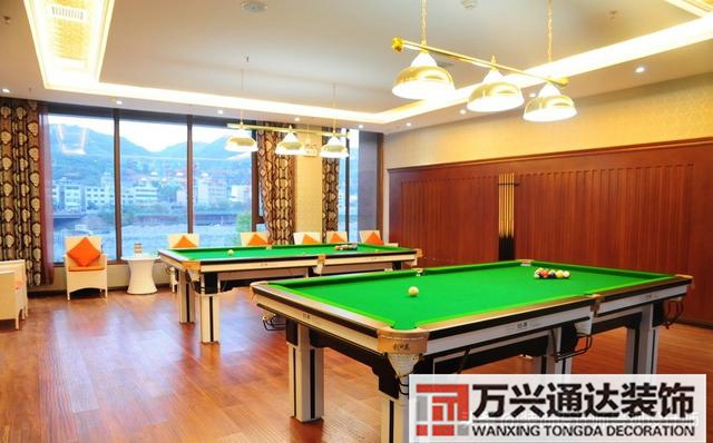 臺(tái)球室裝修效果圖臺(tái)球廳裝修效果圖_萬興辦公室裝修公司