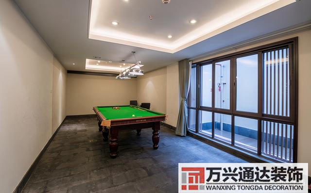 臺(tái)球室裝修效果圖臺(tái)球廳裝修效果圖_萬興辦公室裝修公司