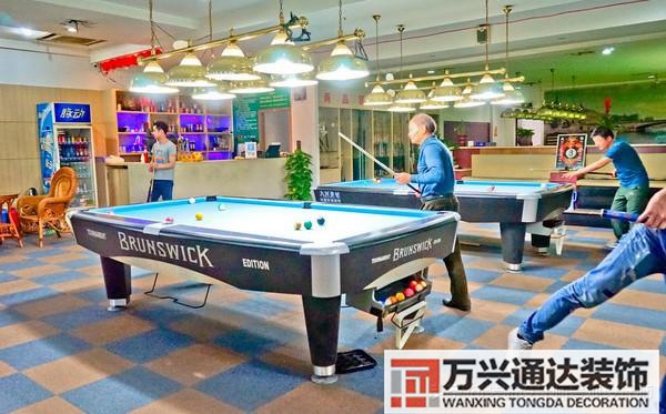 臺(tái)球室裝修效果圖臺(tái)球廳裝修效果圖_萬興辦公室裝修公司