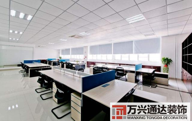 近門(mén)口的辦公室座位放什么風(fēng)水辦公室座位靠墻角風(fēng)水