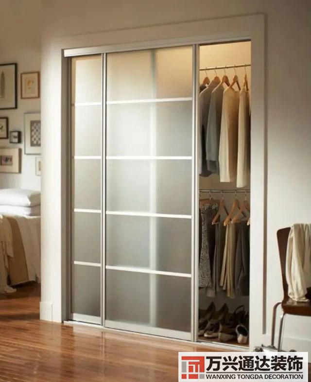 復(fù)式客廳裝修復(fù)式客廳裝修圖片