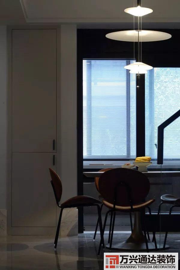 新古典主義裝修風(fēng)格新古典主義裝修風(fēng)格衛(wèi)生間