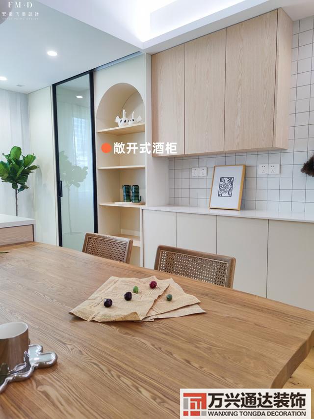 餐廳設(shè)計(jì)裝修餐廳裝修設(shè)計(jì)