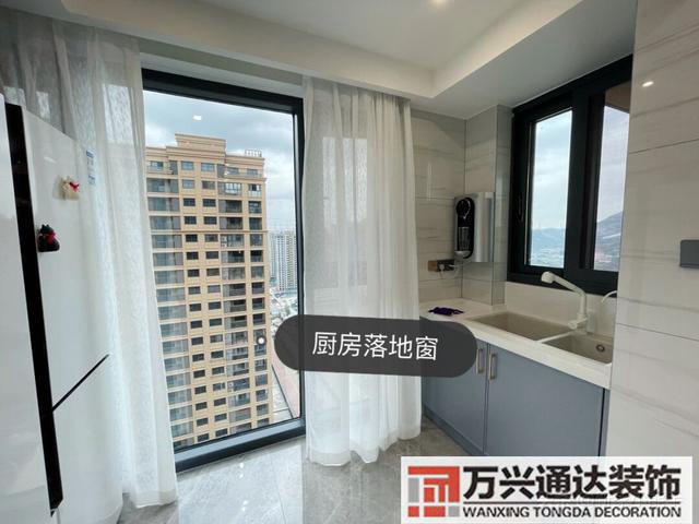 簡約風(fēng)格裝修效果裝修現(xiàn)代簡約風(fēng)格圖片