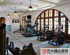 30平米家庭健身房裝修設(shè)計30平米家庭健身房裝修設(shè)計鏡子